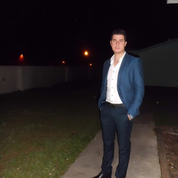 Meet your Posher, Taha - Picture 1 of 1